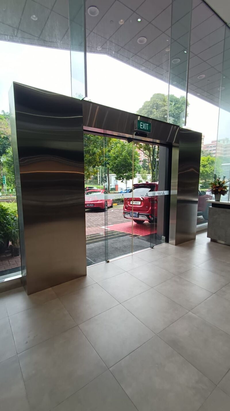 Car Showroom Auto Sliding Doors
